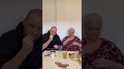 Miniatura clipului VIZITA LA BUNICI