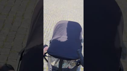 Miniatura clipului Cand te lasa sotia cu copilul in oras