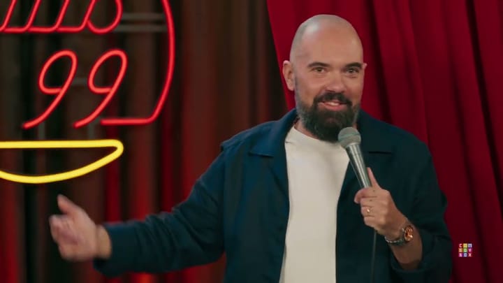 Miniatura clipului Curieri, marinari și polițiști | Crowdwork | Varianta integrală pe ComedyBox | Teo Stand Up Comedy